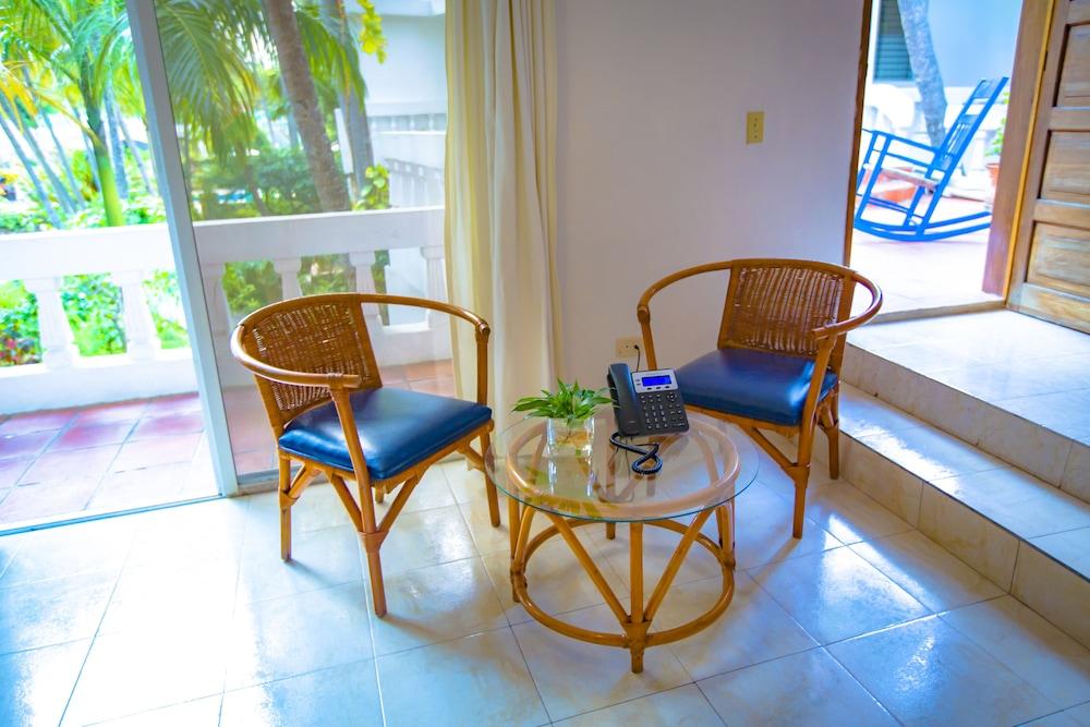 Hotel Restaurant Cyvadier Plage Jacmel Extérieur photo